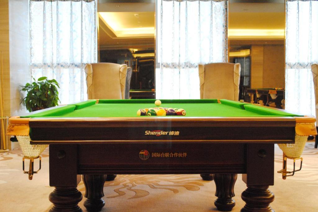 Datong Weidu International Hotel Buitenkant foto