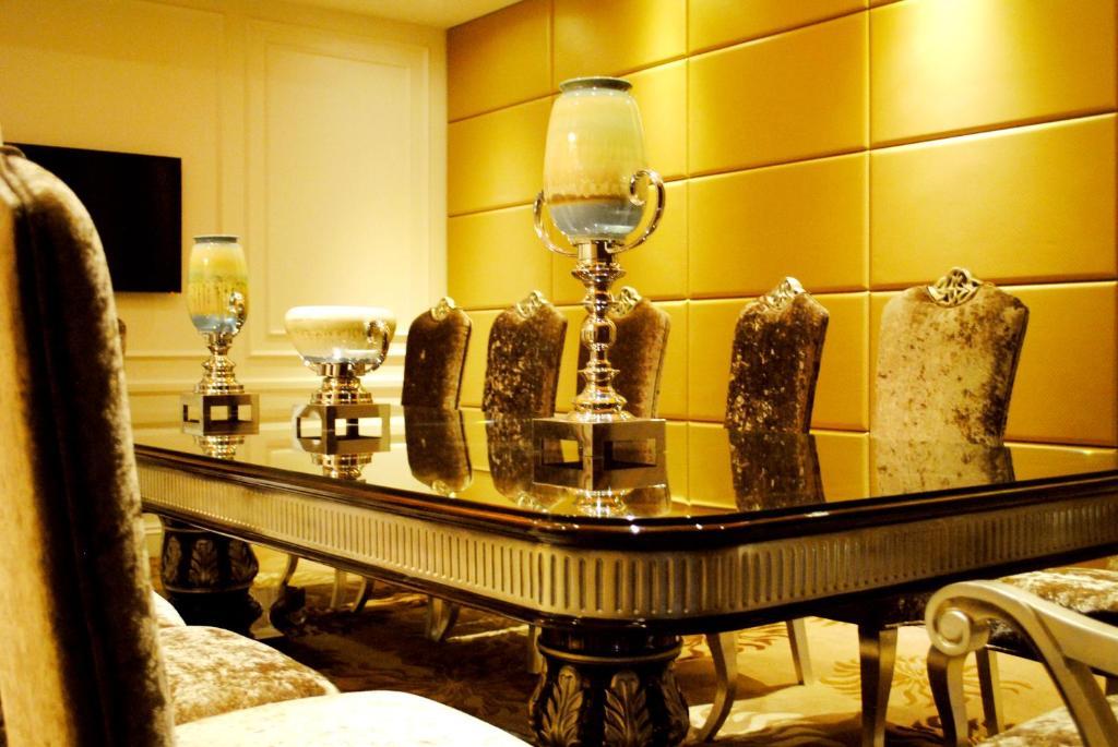 Datong Weidu International Hotel Buitenkant foto
