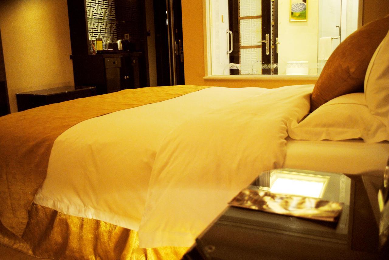 Datong Weidu International Hotel Kamer foto